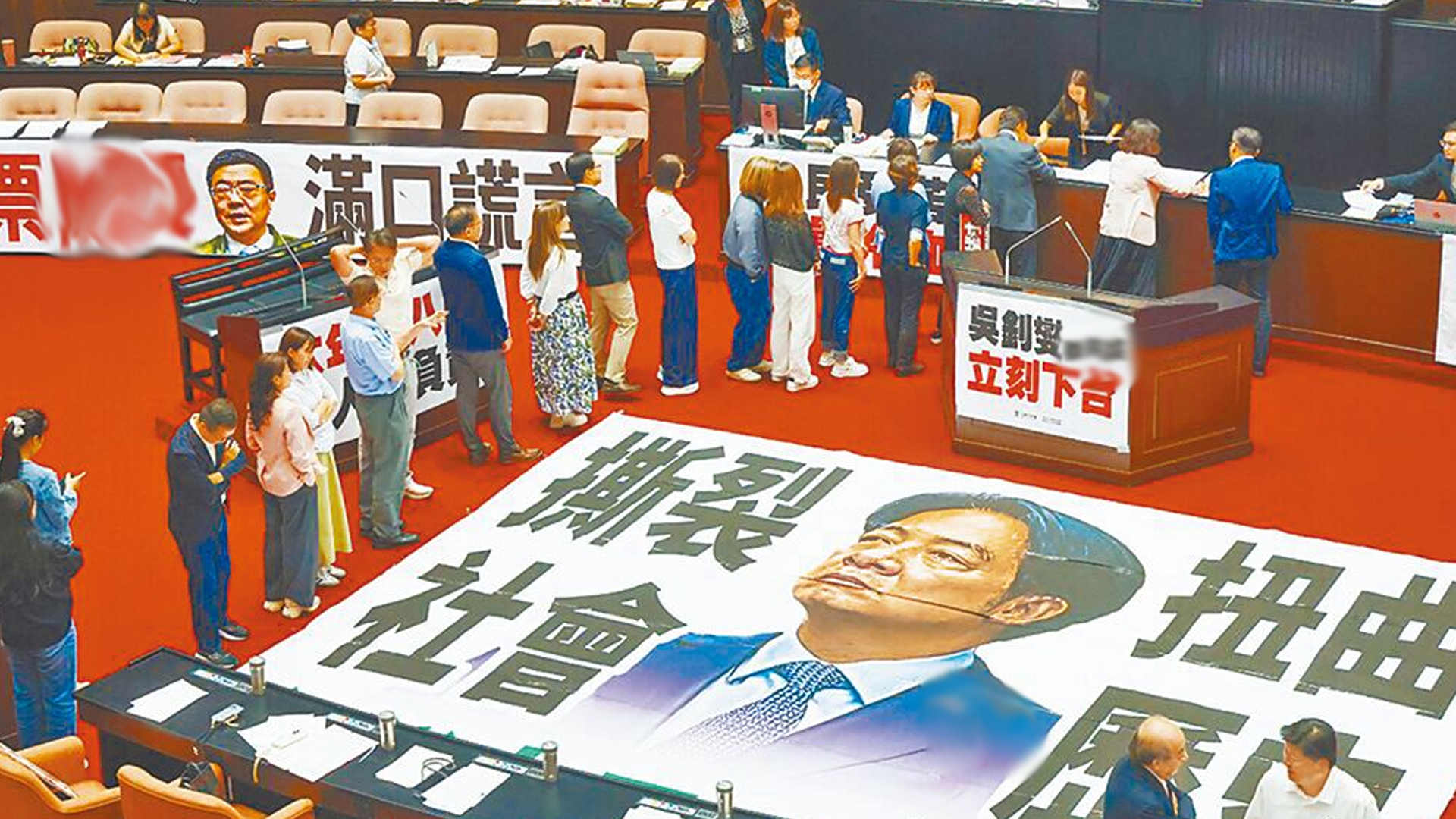 岛内民意强烈反噬！赖清德的执政“丧钟”已经敲响